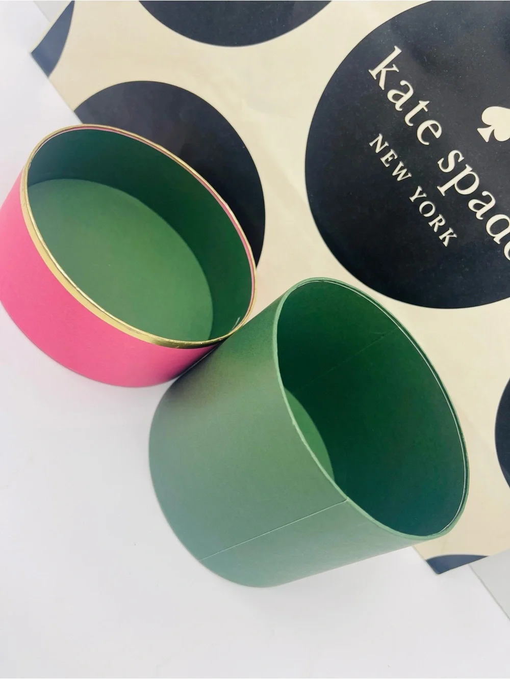 kate spade Pink and Green Round Gift Box with Gold Trim New
